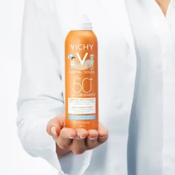 Capital Soleil Bruma Solar Antiarena Niños SPF50+, 200 ml. - Vichy