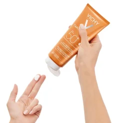 Capital Soleil Leche Familiar Hidratante SPF50+, 300 ml. - Vichy