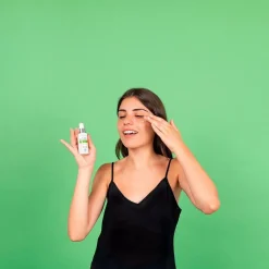 Eye Cream Antiedad con Aguacate, Té Verde y Cafeína Botanical Extracts 30 ml - Alma Secret