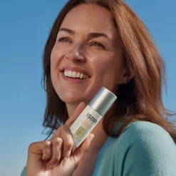 Fotoprotector Fusion Water MAGIC Repair Color SPF 50, 50 ml. - Isdin