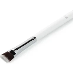 Ilū Flat Definer Brush 509 1Ud