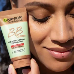 Skin Naturals Bb Cream Antiedad Medium 50ml - Garnier