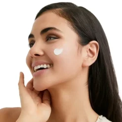 Sun Face Pigment Control Fluido FPS50+, 50 ml. - Eucerin