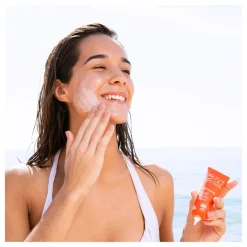 Sun Secure Fluid SPF 50+, 50 ml. - SVR
